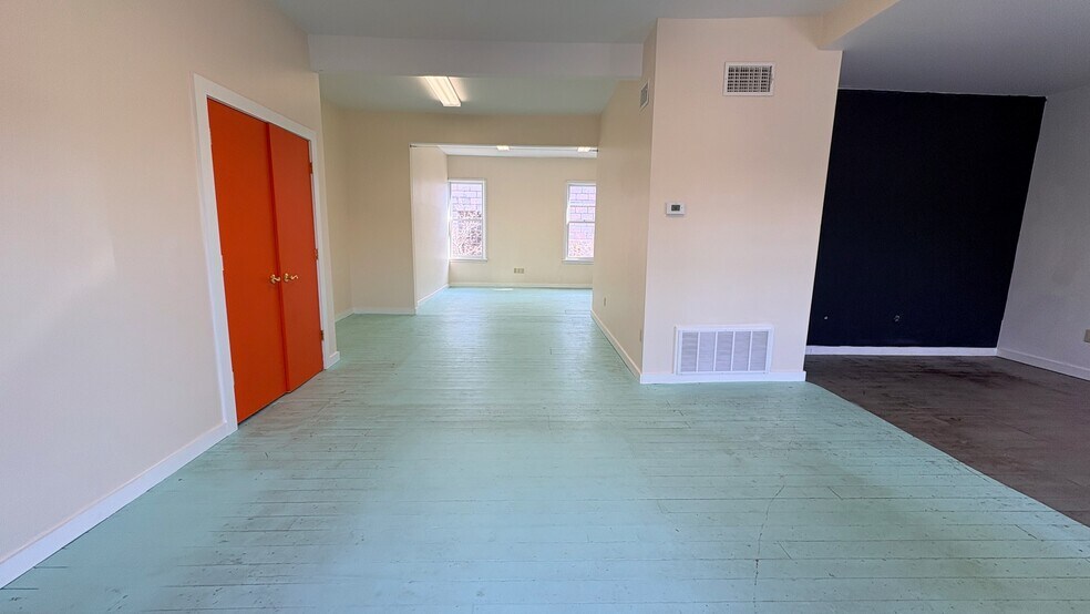 More Photos Of 84 Green St, Hudson Office For Lease