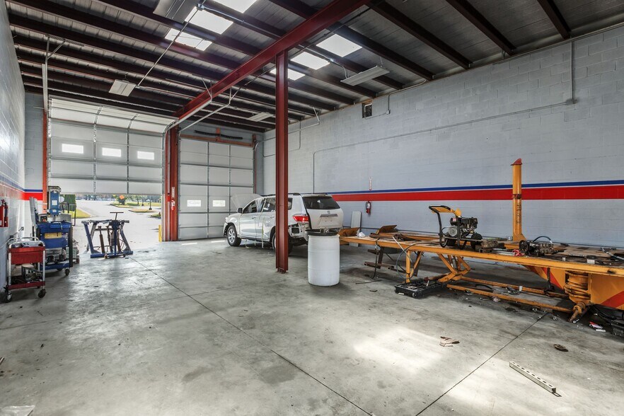 More Photos Of 2245 Murfreesboro Rd, Nashville Carwash For Sale