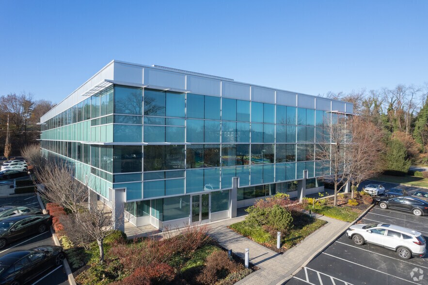 More Photos Of 50 Monument Rd, Bala Cynwyd Office For Lease