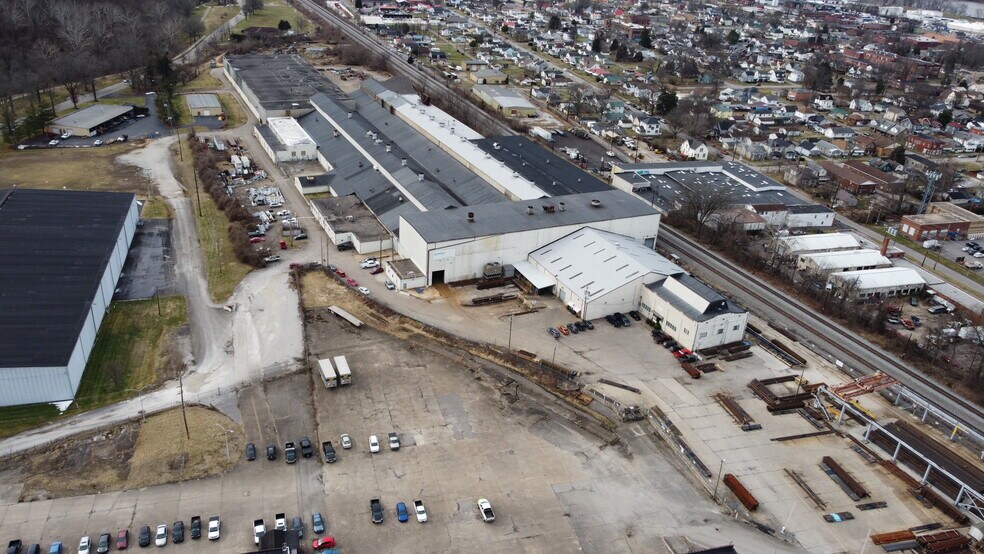 Primary Photo Of 900 W 9th Ave, Huntington Manufacturing For Sale