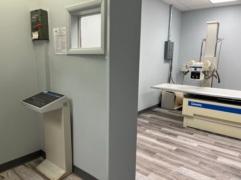 More Photos Of 1020 Mason Ave, Daytona Beach Medical For Lease