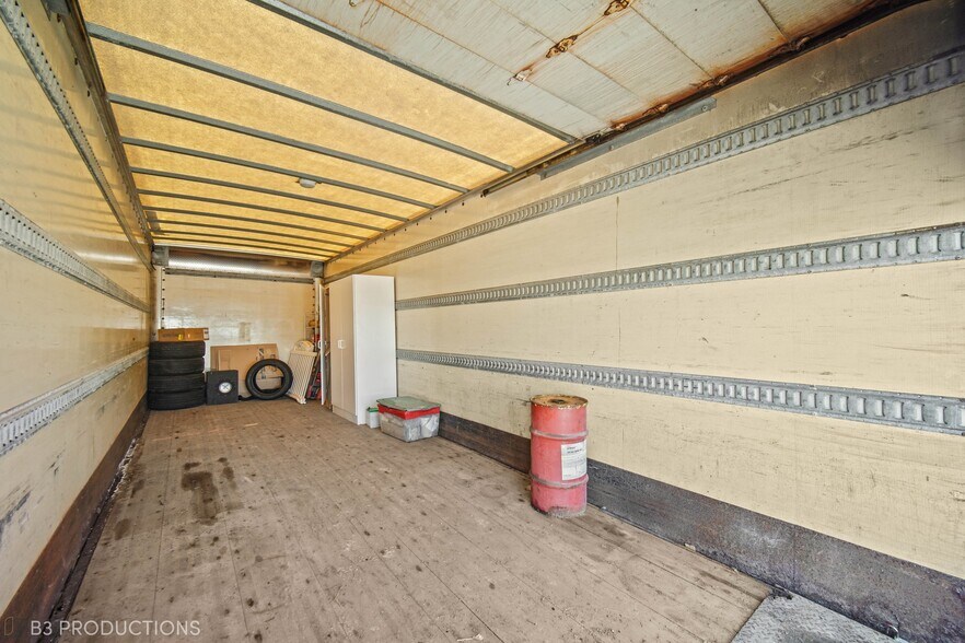 More Photos Of 1787 E Joe Orr Rd, Lynwood Warehouse For Sale