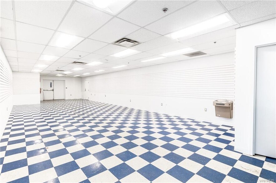 More Photos Of 1885 Harlem Rd, Buffalo Warehouse For Sale