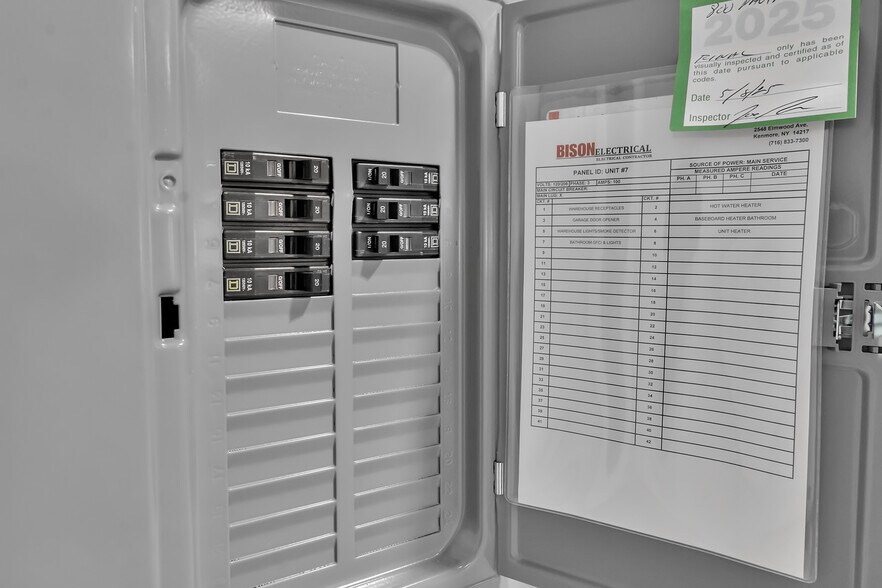 More Photos Of 800 Eastport Drive, Lancaster Warehouse For Lease