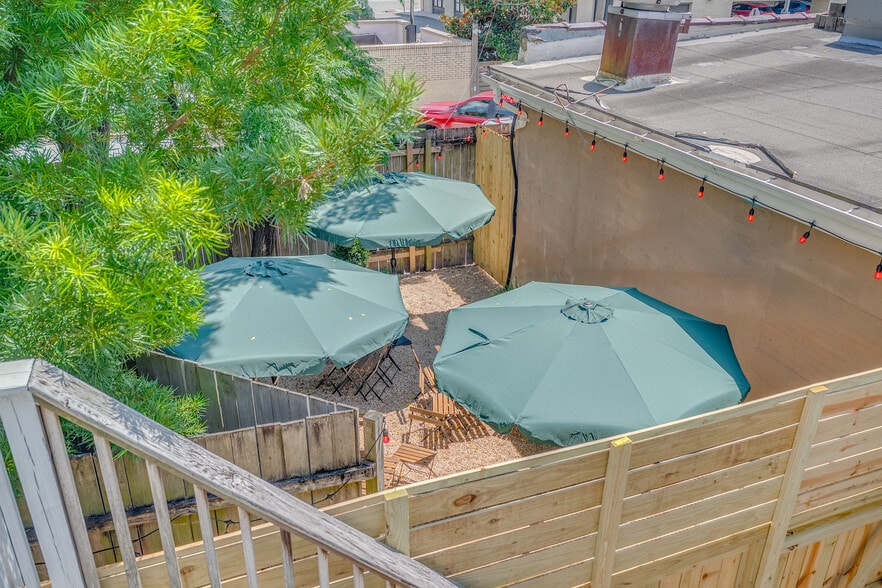 More Photos Of 526-528 Martin Luther King Jr Blvd, Savannah Storefront Retail Residential For Sale