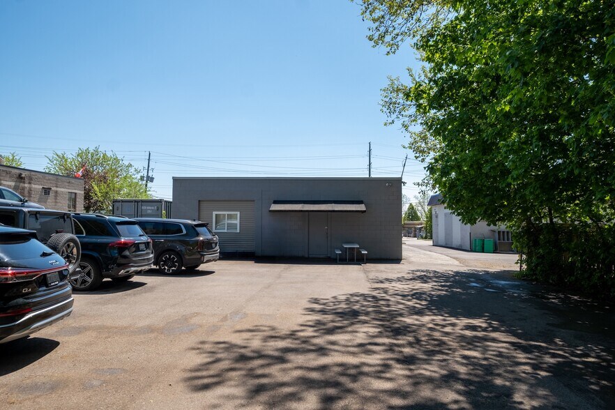 More Photos Of 2455 Industrial St, Burlington Warehouse For Sale