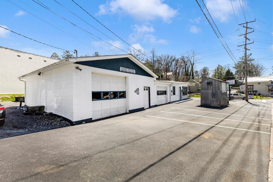 More Photos Of 7415 Springfield Ave, Sykesville Service Station For Sale