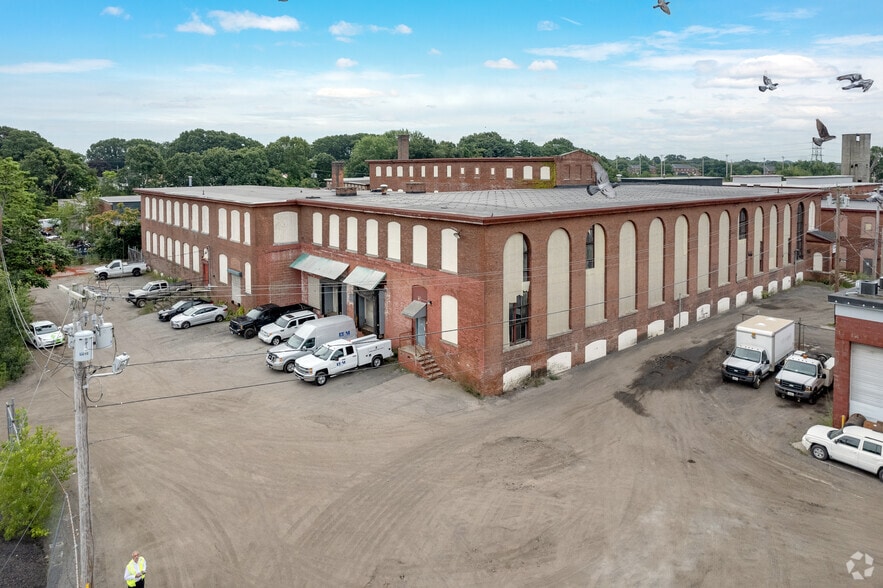 More Photos Of 89-93 Dunnell Lane, Pawtucket Manufacturing For Lease