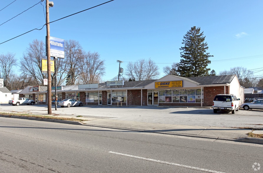 Primary Photo Of 2112-2138 N Reynolds Rd, Toledo Freestanding For Sale