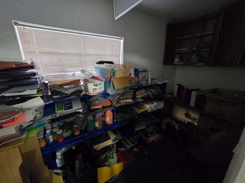 More Photos Of 8810 W Norfolk St, Tampa Schools For Sale