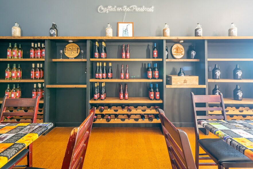 More Photos Of 279 S Main St, Winterport Winery Vineyard For Sale