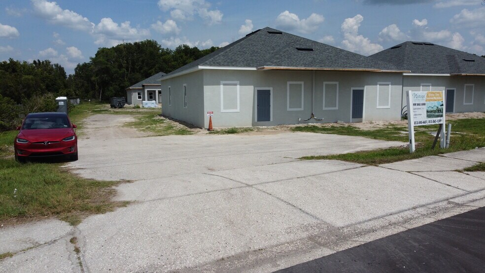 More Photos Of 1730 Land O Lakes Blvd, Lutz Unknown For Lease