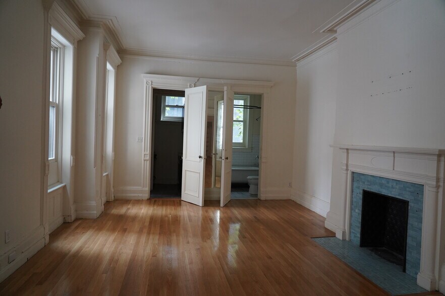 More Photos Of 805 Madison Ave, New York Storefront Retail Residential For Sale