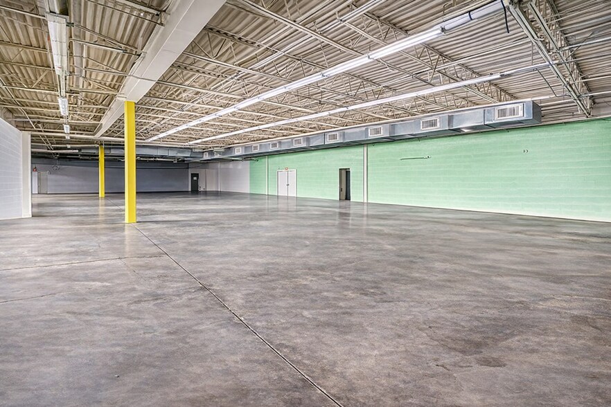 More Photos Of 1121 Skyline Dr, Hopkinsville Manufacturing For Lease