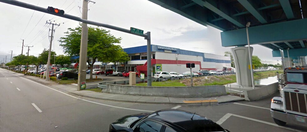 More Photos Of 2501-2545 NW 72nd Ave, Miami Distribution For Lease