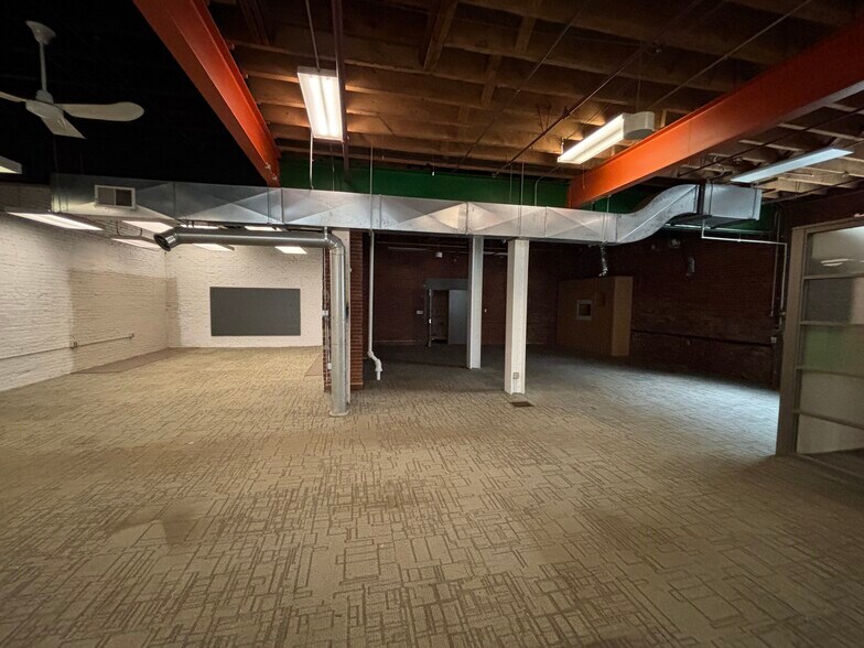 More Photos Of 1900 Lowe St, Pittsburgh Warehouse For Sale