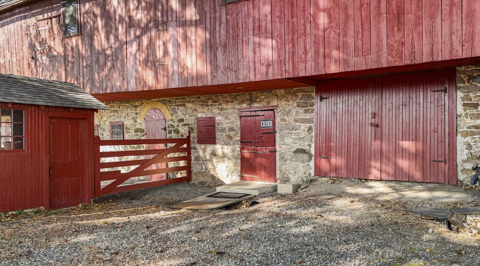 More Photos Of 1041 Reading Ave, Boyertown General Retail For Sale