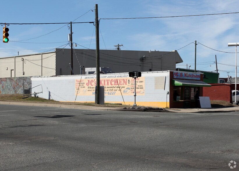 More Photos Of 706 E Main St, Durham Restaurant For Sale