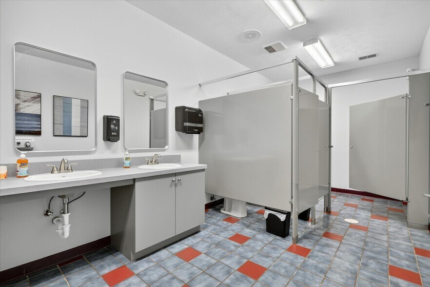 More Photos Of 245 W Johnson Rd, La Porte Office For Sale