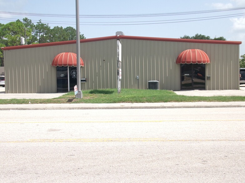 Primary Photo Of 2120 E Edgewood Dr, Lakeland Industrial For Lease