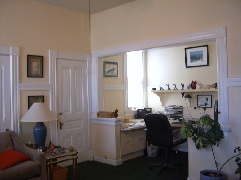 More Photos Of 111 Liberty St, Petaluma Office For Lease