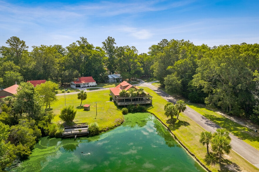More Photos Of 205 Coosaw Way, Ridgeland Lodge Meeting Hall For Sale