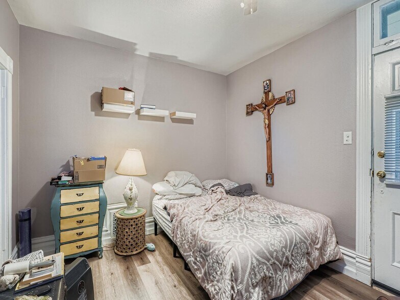 More Photos Of 1424 Clayton St, Denver Multifamily For Sale