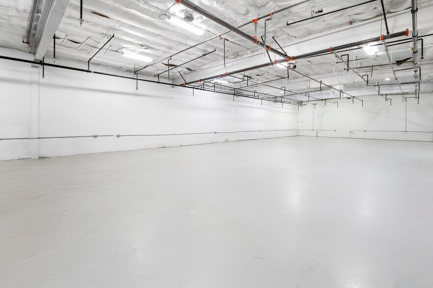 More Photos Of 3238 Union Pacific Ave, Los Angeles Industrial For Lease