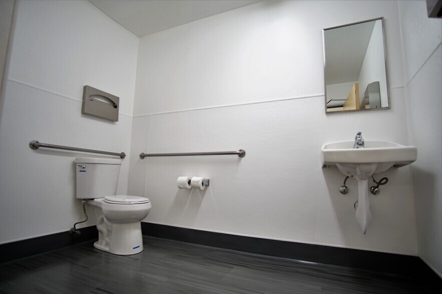More Photos Of 4317 E Santa Ana St, Ontario Unknown For Lease