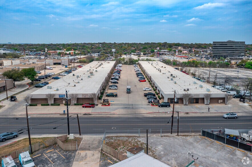 More Photos Of 431 Isom Rd, San Antonio Unknown For Lease
