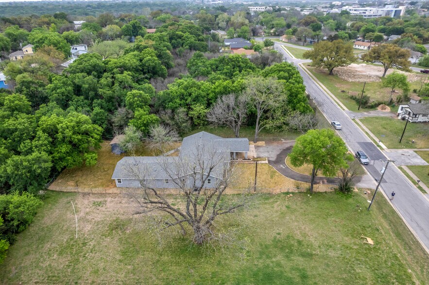 More Photos Of 601 Spring St, Round Rock Office Residential For Lease