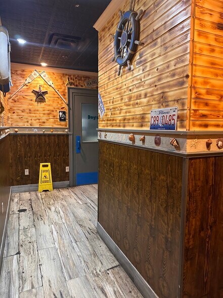 More Photos Of 4050 NW Federal Hwy, Jensen Beach Restaurant For Sale