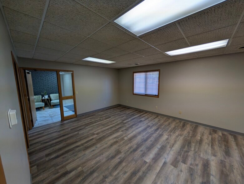 More Photos Of 427 N Minnesota Ave, Sioux Falls Office For Lease