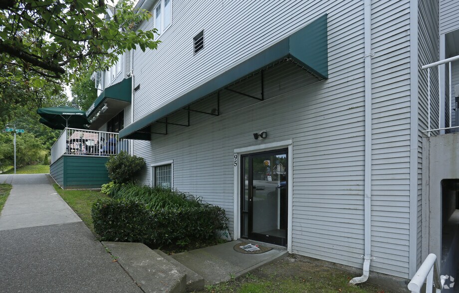 More Photos Of 2340-2350 St. Johns St, Port Moody Storefront Retail Residential For Lease