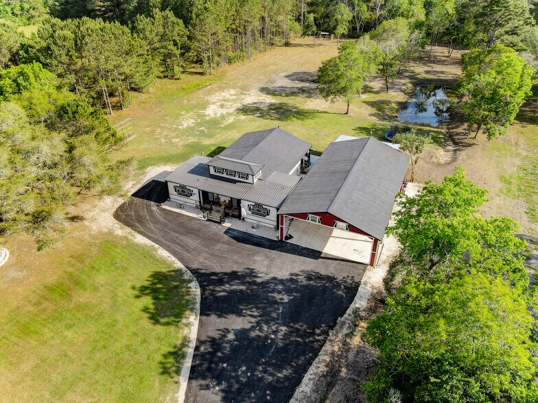 More Photos Of 4388 County Road 197, Alvin Specialty For Sale
