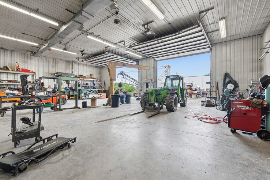 More Photos Of 751 County Route 37, Central Square Warehouse For Lease