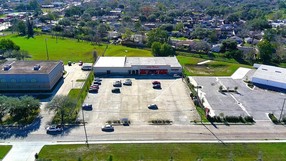 More Photos Of 2706 Cherrybrook Ln, Pasadena Storefront Retail Office For Sale