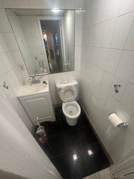 More Photos Of 1164 1st Ave, New York Apartments For Sale