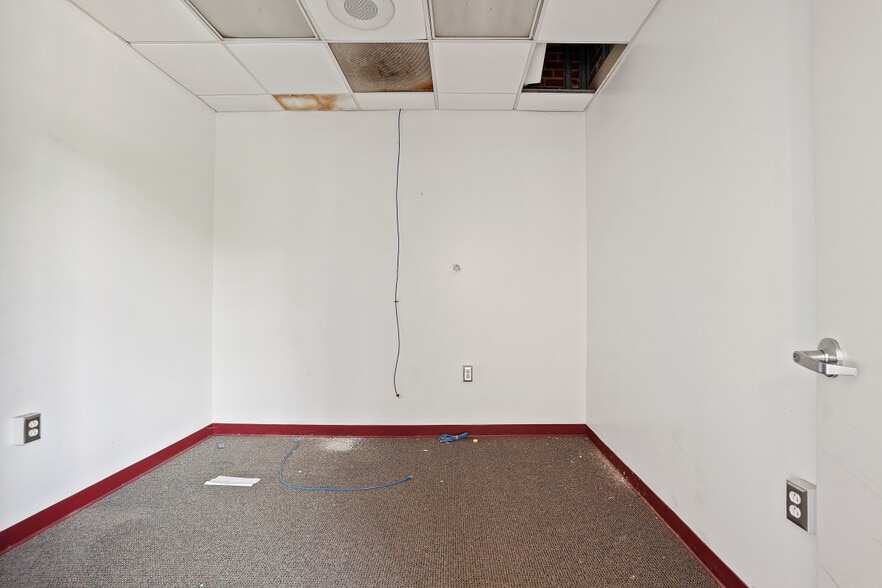 More Photos Of 6801 Cameron Dr NW, Washington Police Fire Station For Sale