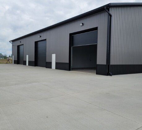 More Photos Of 401 Snyder Dr - Building C, Huxley Flex For Sale