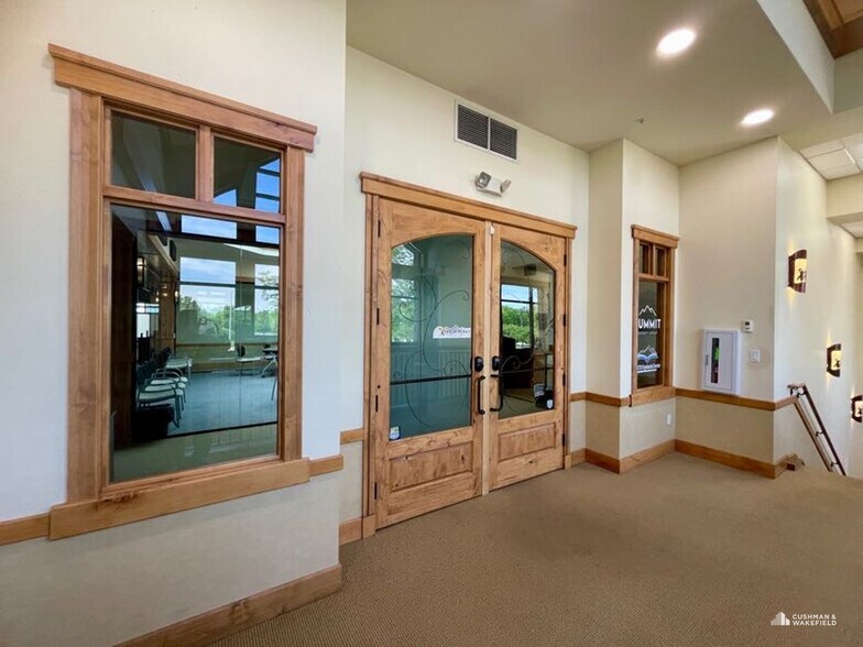 More Photos Of 4650 Royal Vista Cir, Windsor Office For Lease