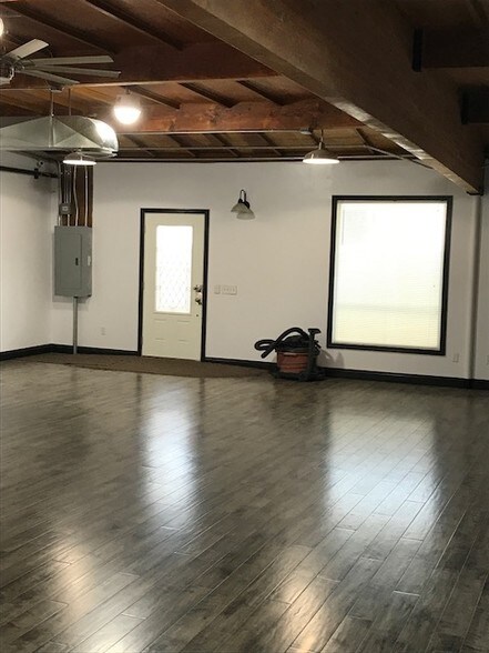 More Photos Of 1200-1210 W Beverly Blvd, Montebello General Retail For Lease