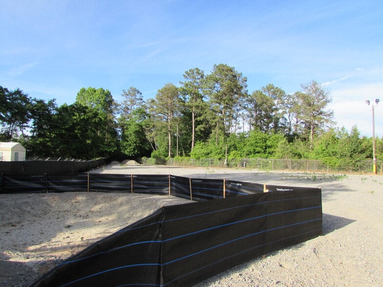 More Photos Of 5550 Hawkinsville Rd, Macon-Bibb Self Storage For Sale