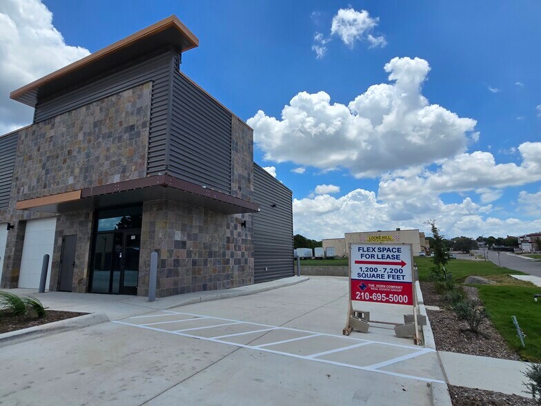 Primary Photo Of 9850 Huebner Rd, San Antonio Flex For Lease