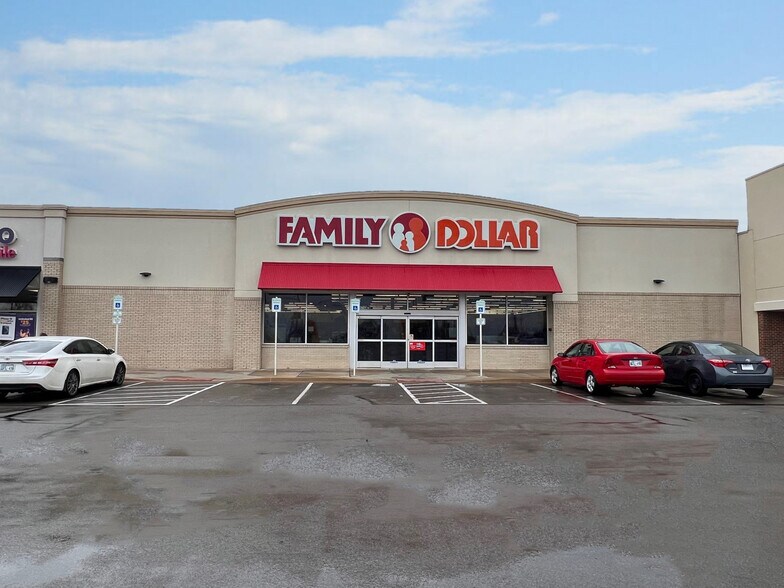 More Photos Of 4717 SE 15th St, Del City Storefront For Lease