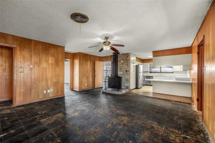 More Photos Of 24503 Ranch Road 12, Dripping Springs Office For Sale