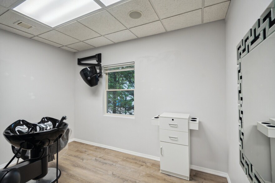 More Photos Of 2170 Joshuas Path, Hauppauge Freestanding For Sale