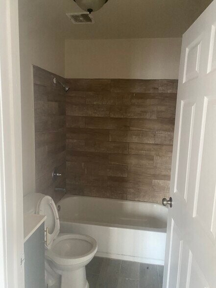 More Photos Of 1811 W 5th St, Los Angeles Apartments For Sale