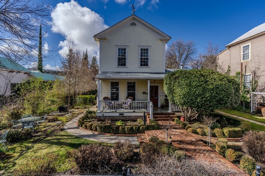 Primary Photo Of 77 Main St, Sutter Creek Hospitality For Sale