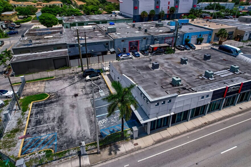 More Photos Of 925 W Broward Blvd, Fort Lauderdale Auto Dealership For Lease